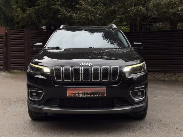 Jeep Cherokee - фото 2