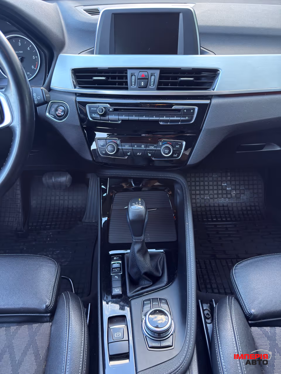 BMW X1 - фото 11
