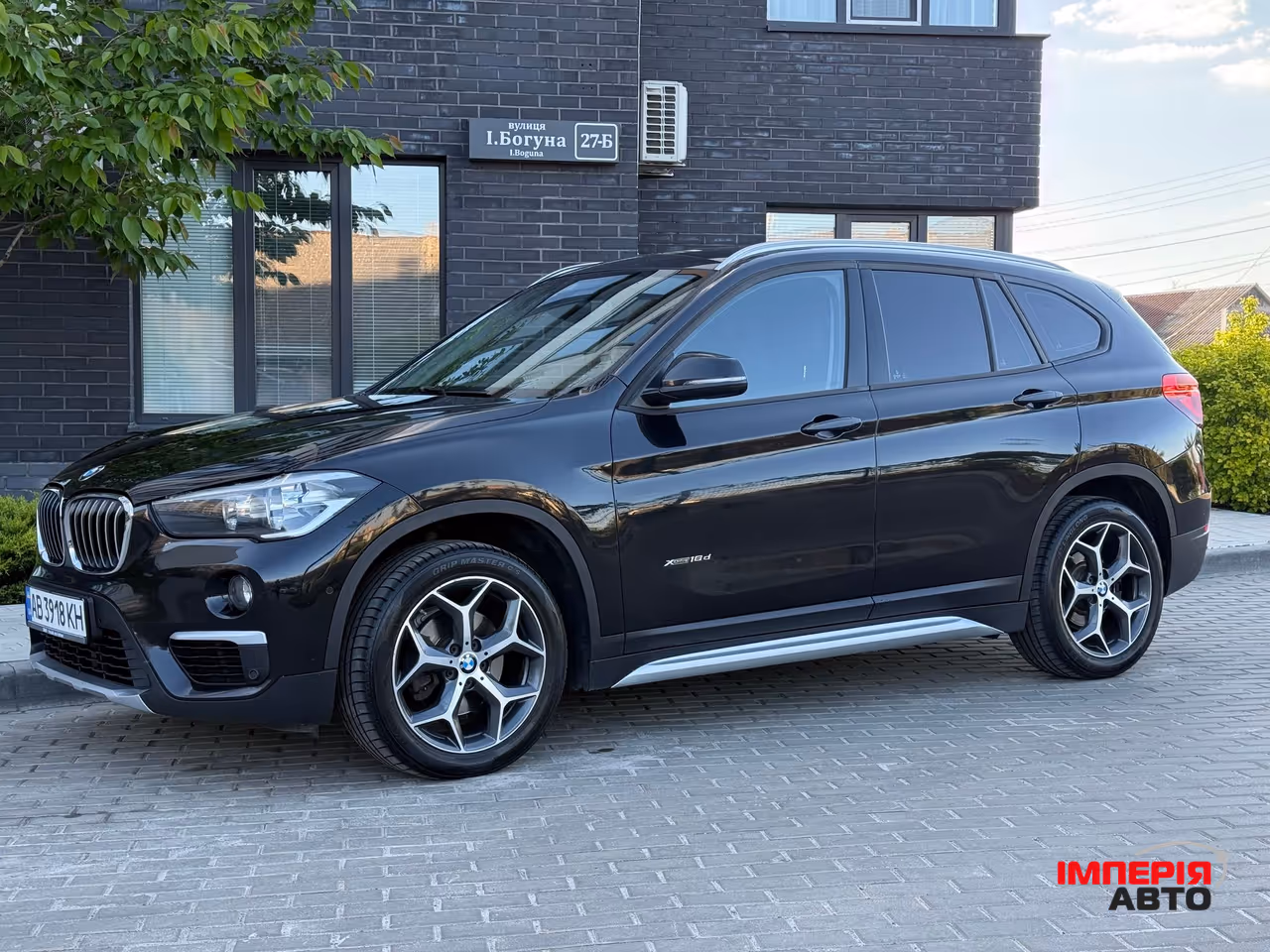BMW X1 - фото 2