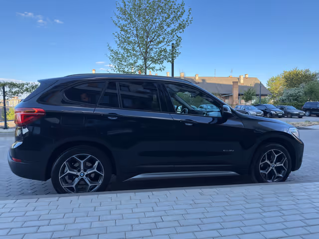 BMW X1 - фото 5