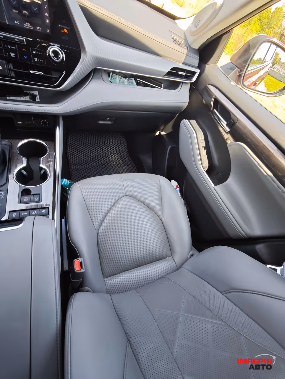 Toyota Highlander - фото 12