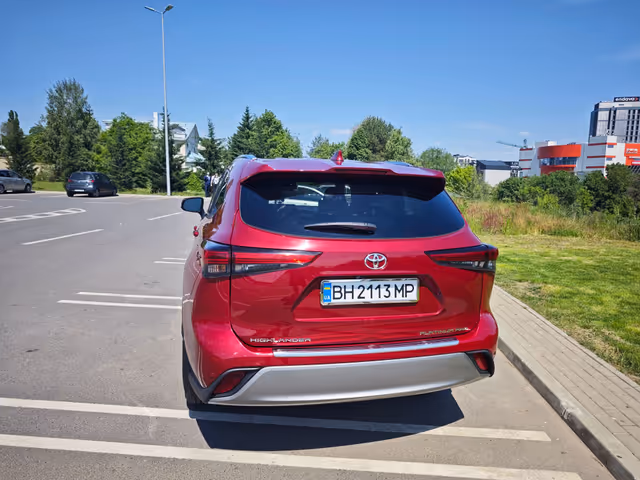 Toyota Highlander - фото 5