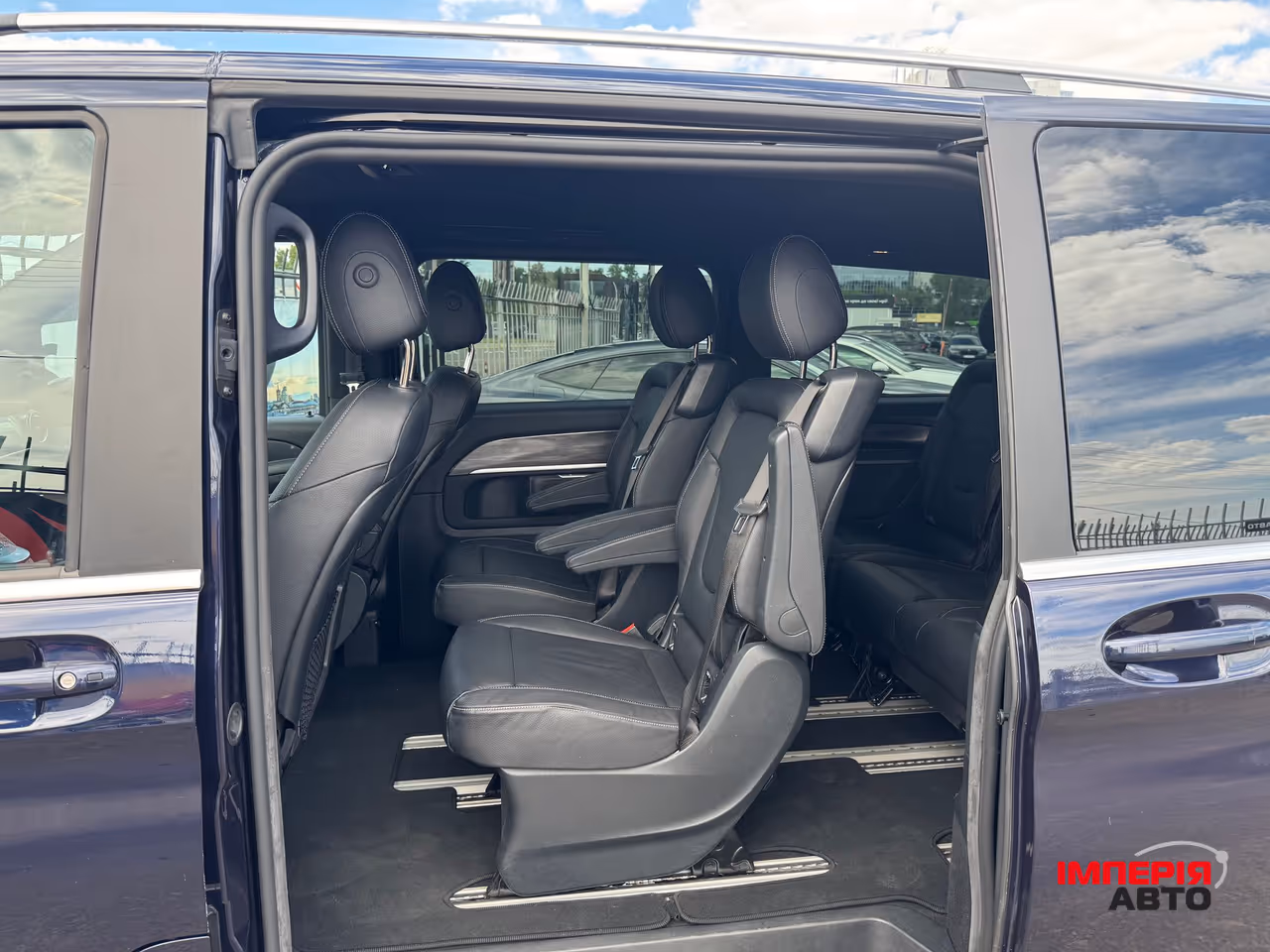 Mercedes-Benz V-Класс - фото 15