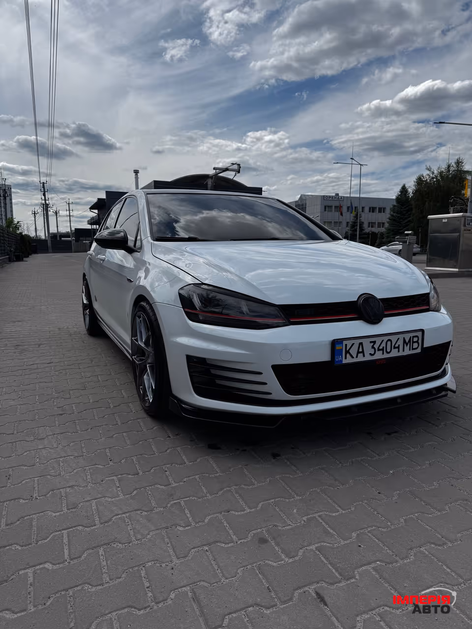 Volkswagen Golf GTI - фото 3