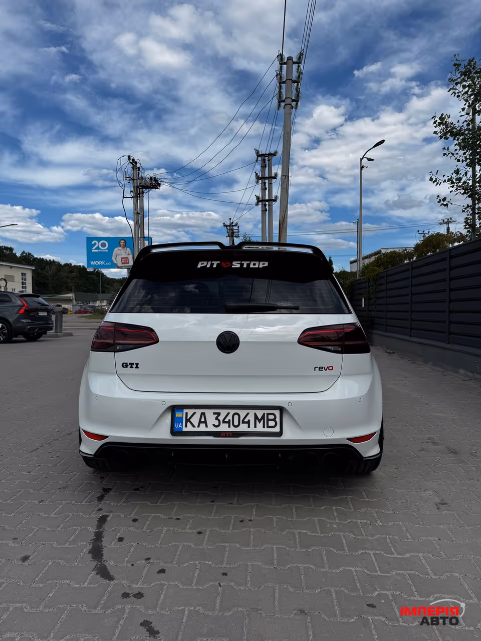 Volkswagen Golf GTI - фото 6