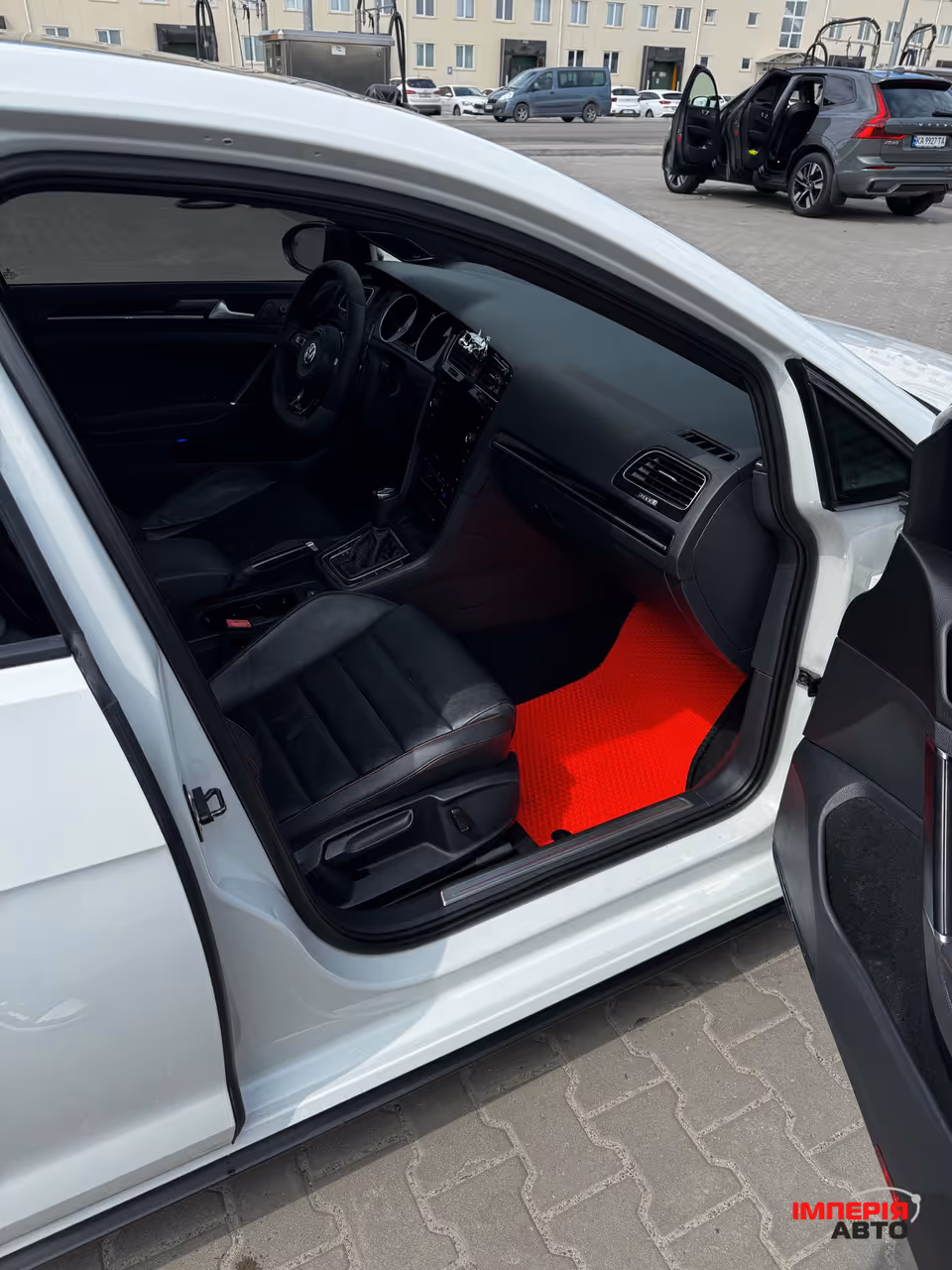 Volkswagen Golf GTI - фото 11