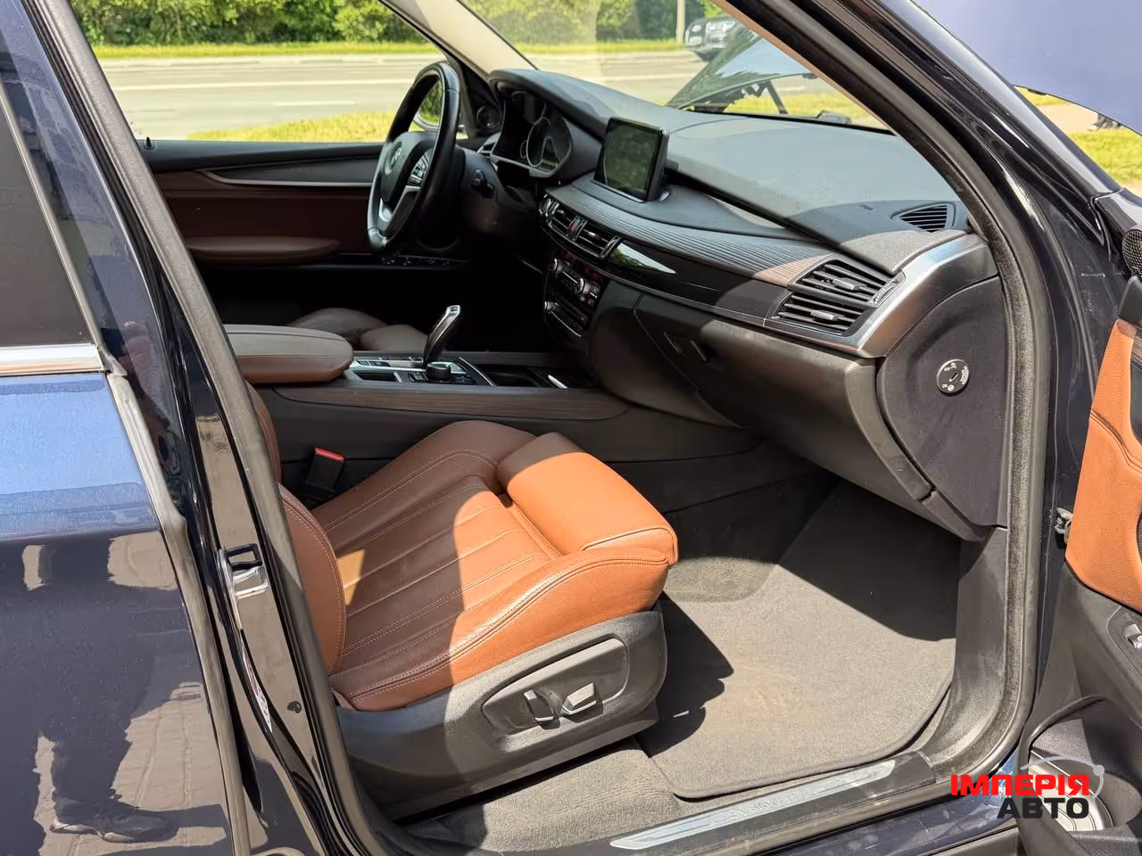 BMW X5 - фото 12
