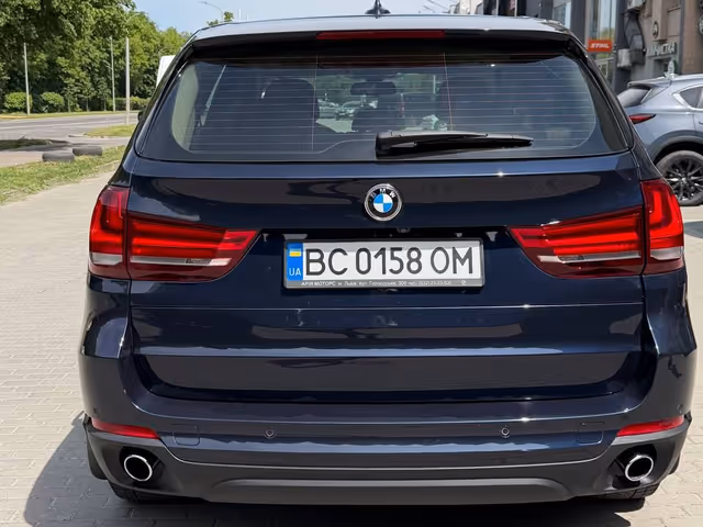 BMW X5 - фото 2