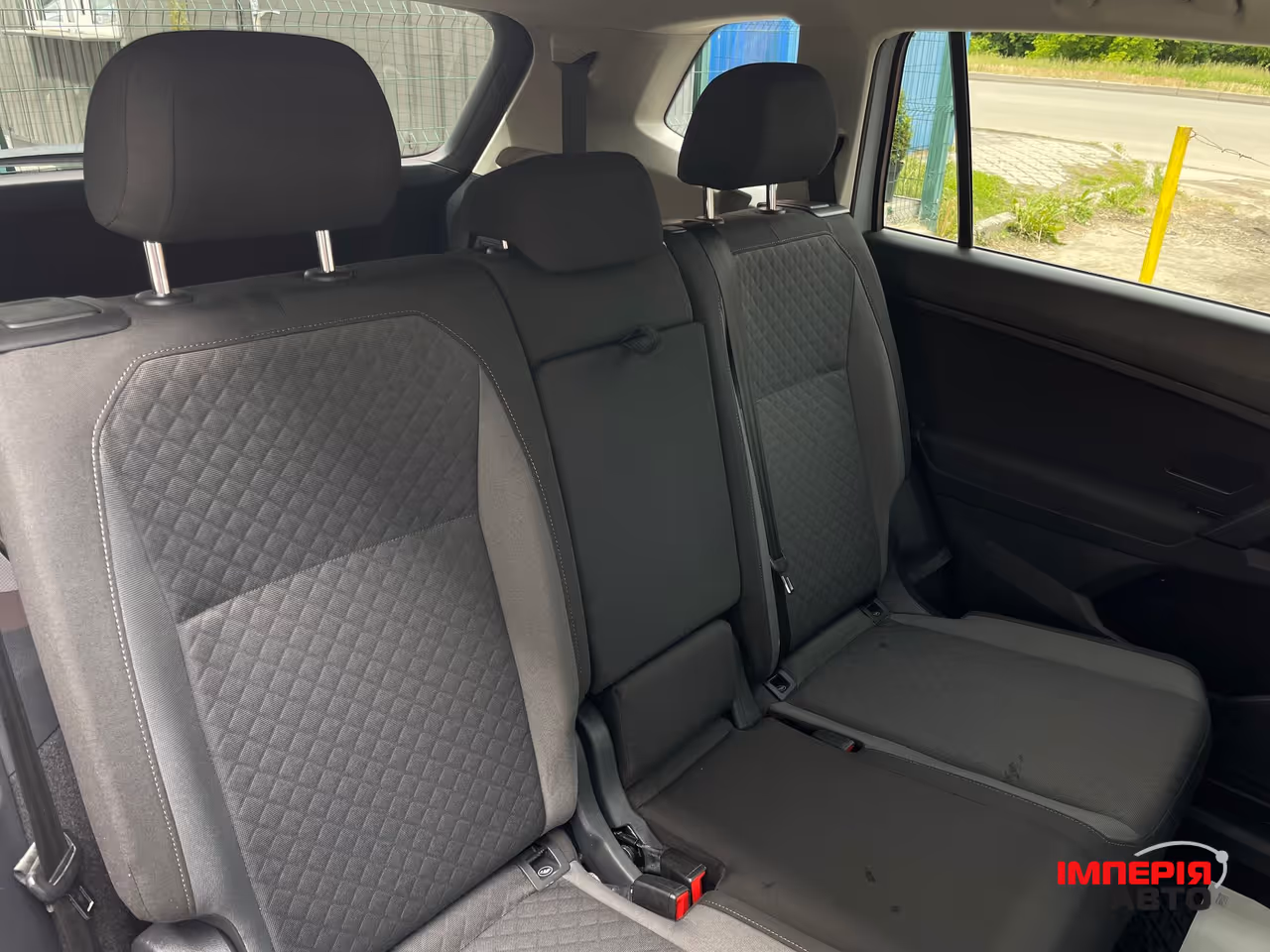 Volkswagen Tiguan - фото 4