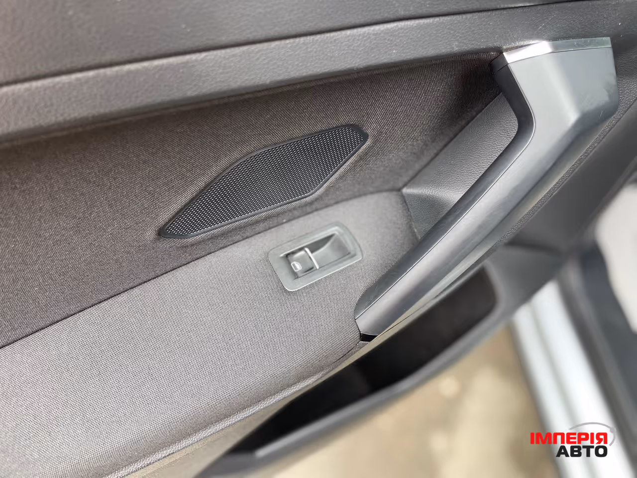 Volkswagen Tiguan - фото 39
