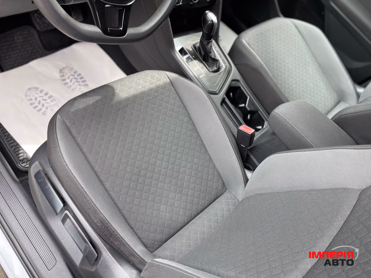 Volkswagen Tiguan - фото 20