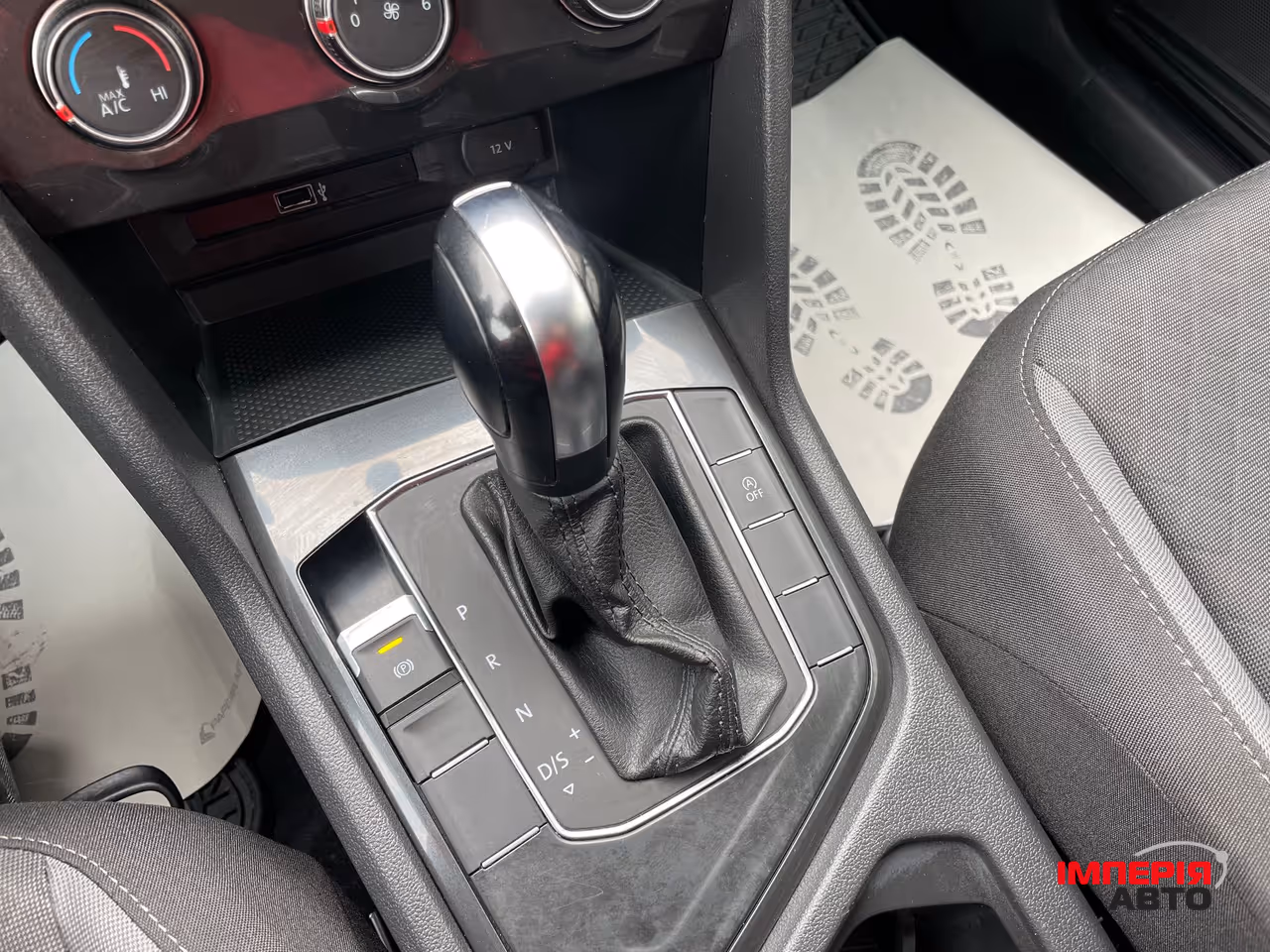 Volkswagen Tiguan - фото 30