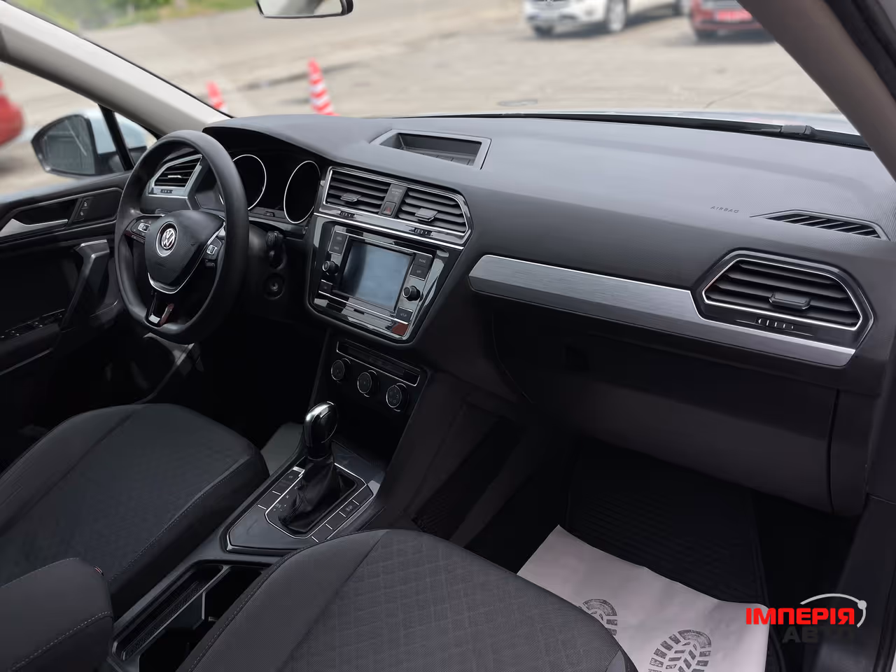 Volkswagen Tiguan - фото 61