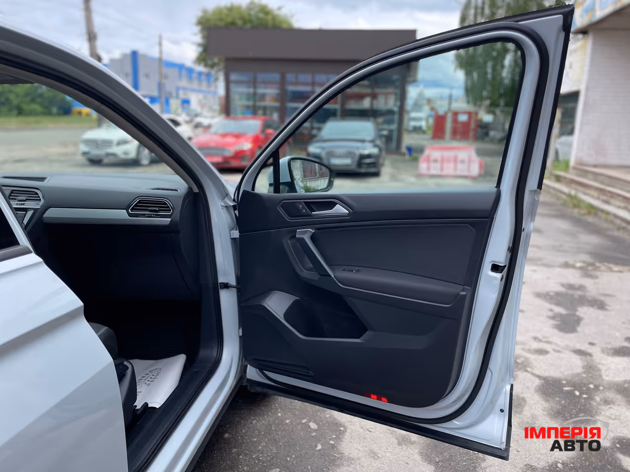 Volkswagen Tiguan - фото 55