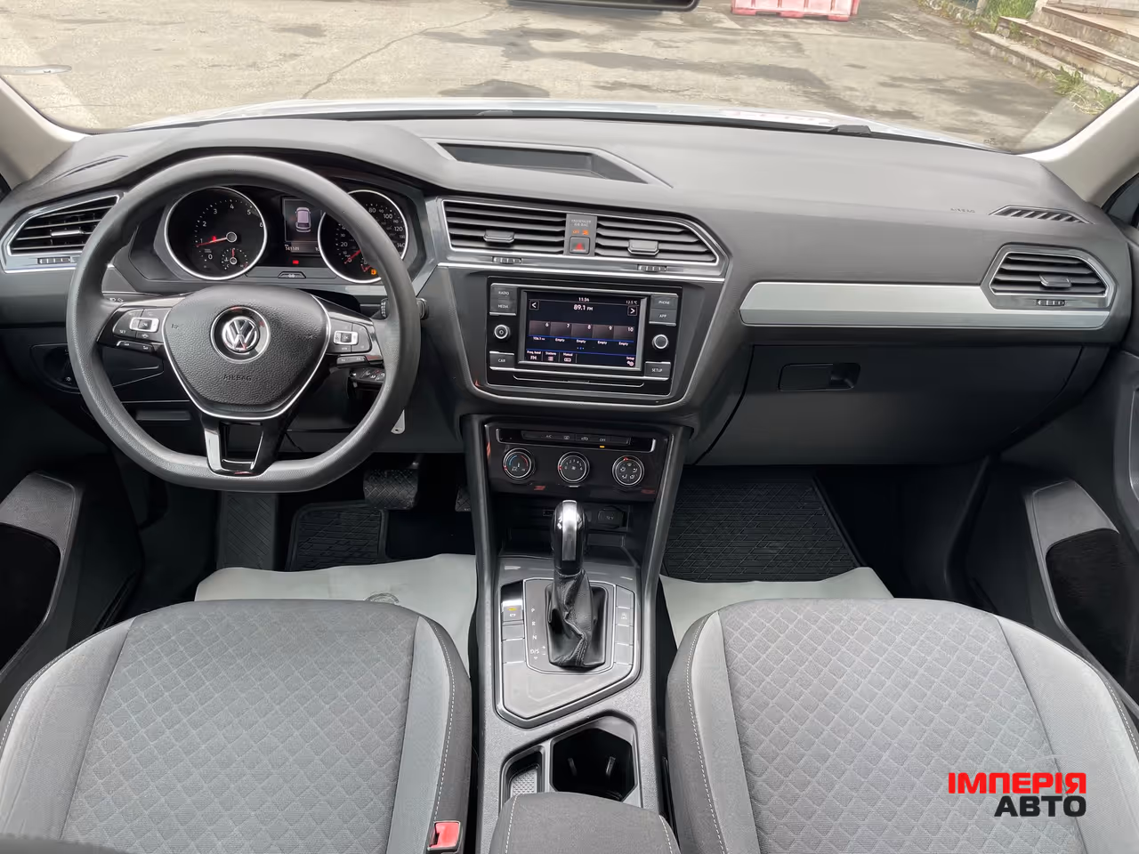 Volkswagen Tiguan - фото 3