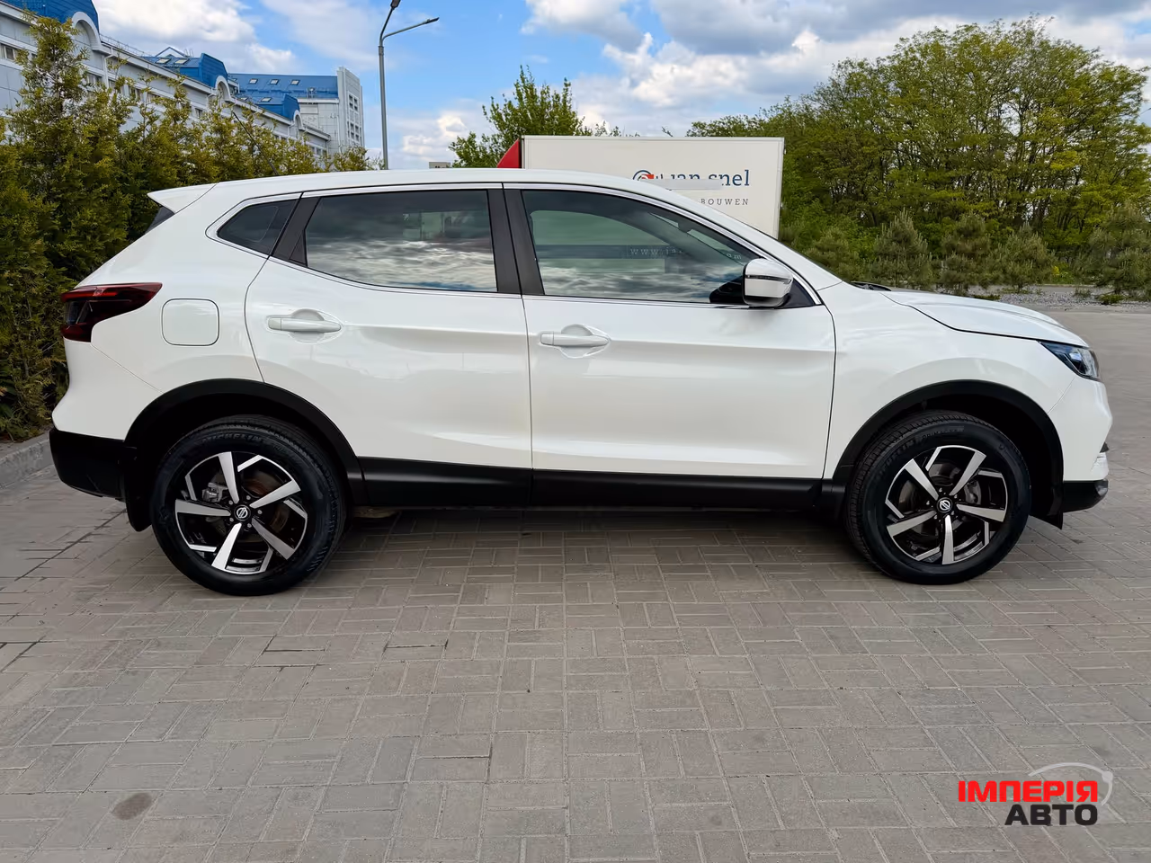 Nissan Qashqai - фото 9