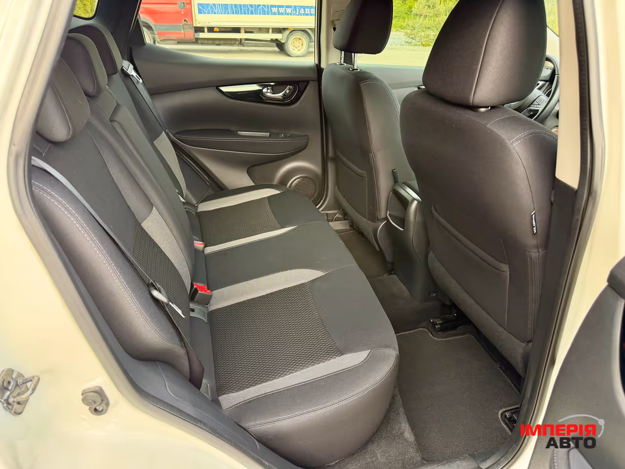 Nissan Qashqai - фото 13