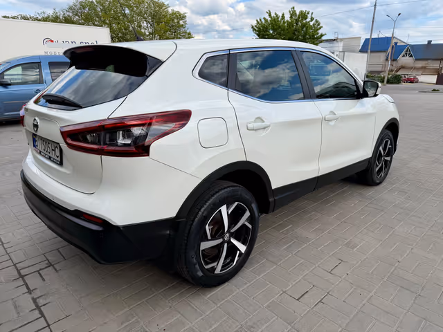 Nissan Qashqai - фото 5