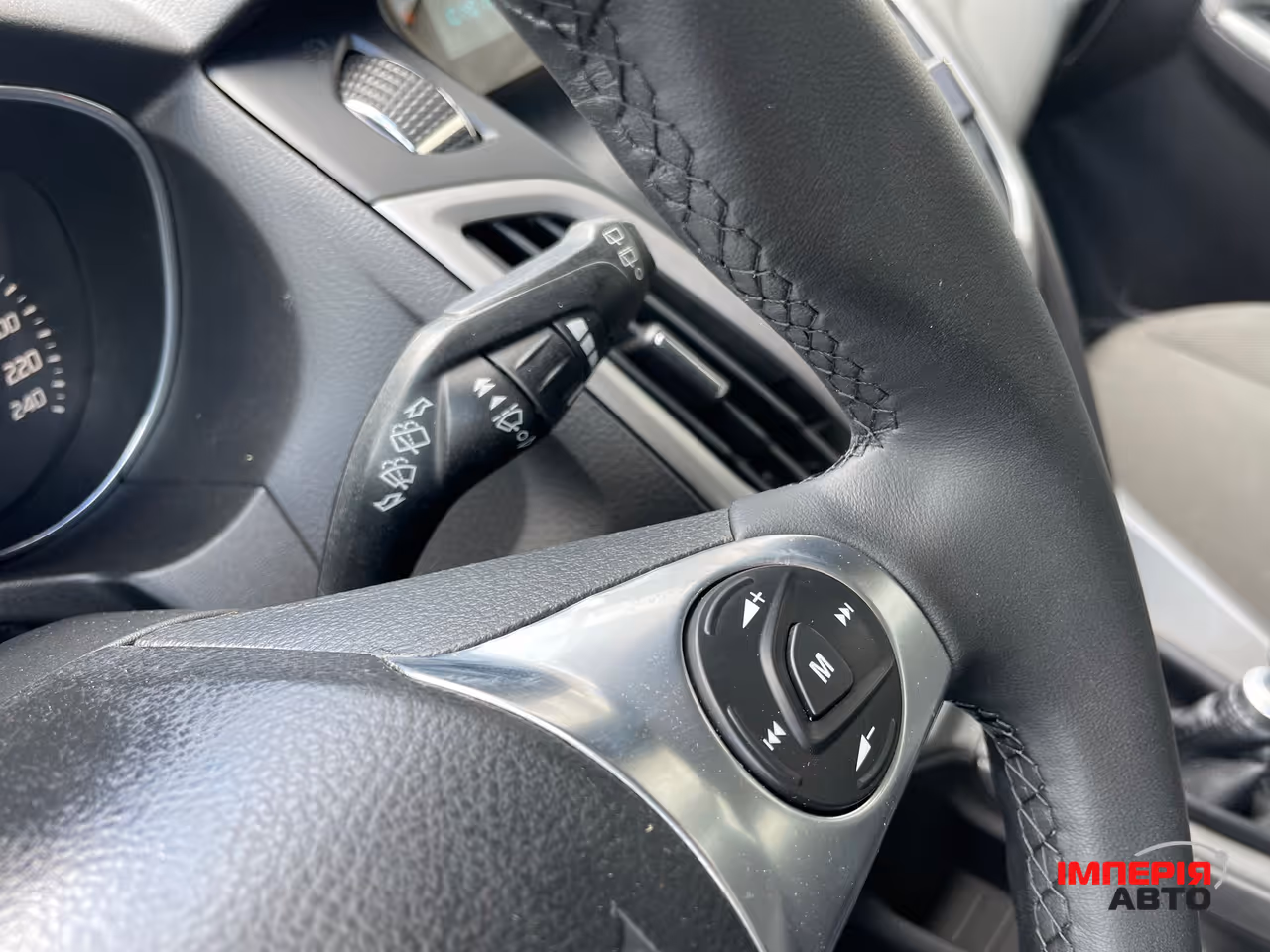 Ford Focus - фото 19