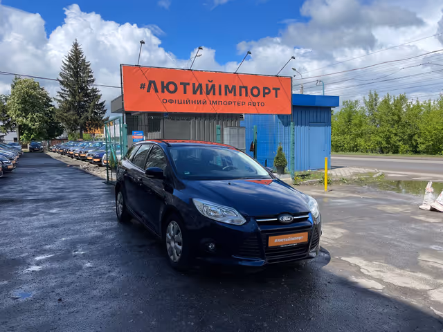 Ford Focus - фото 1
