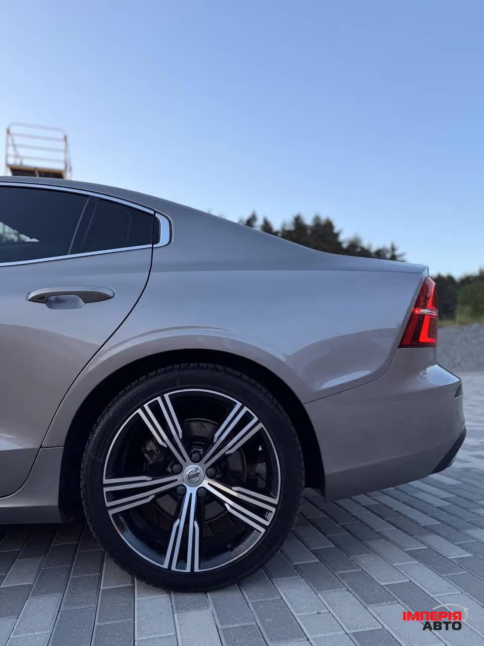 Volvo S60 - фото 17