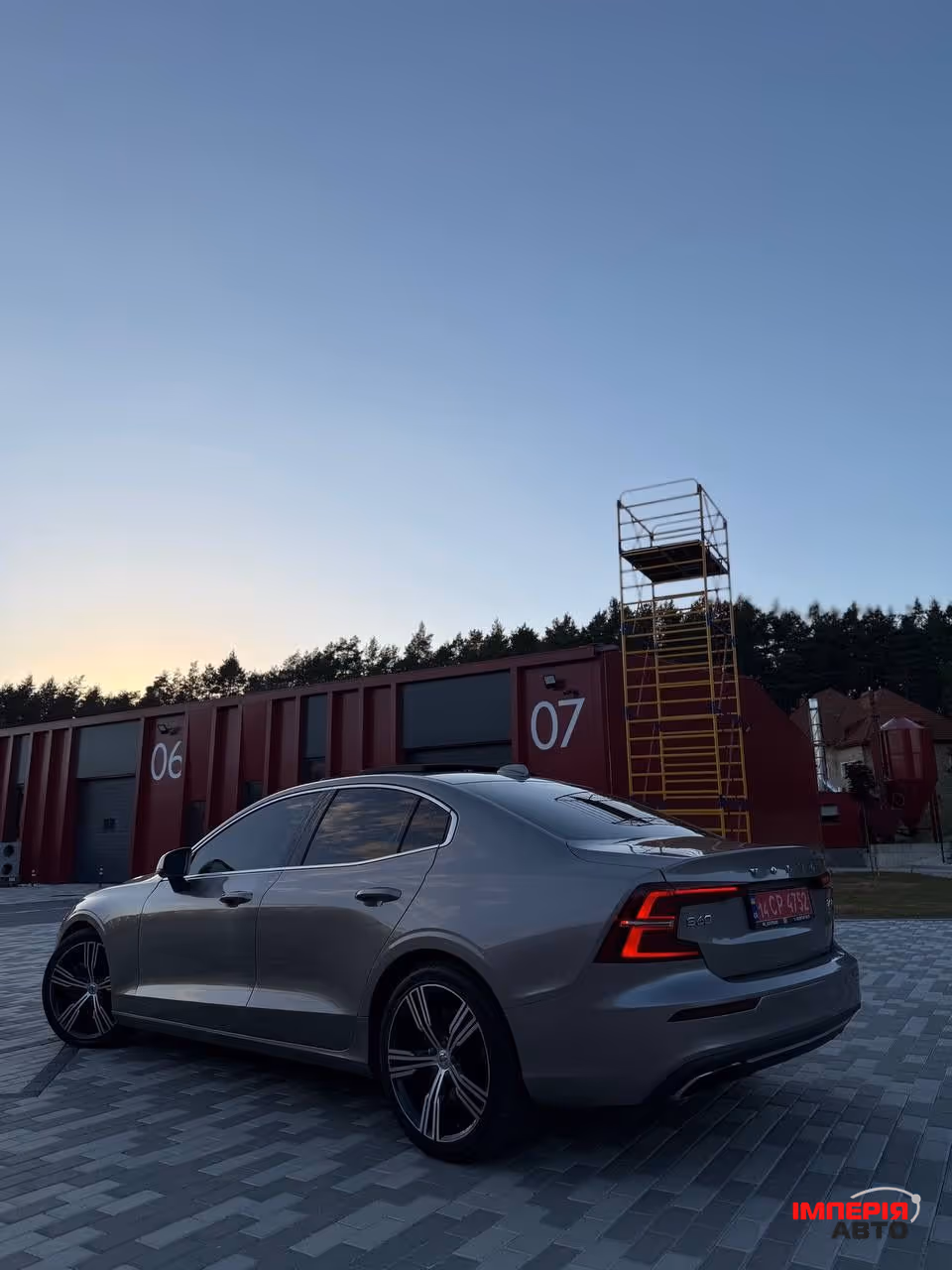 Volvo S60 - фото 4