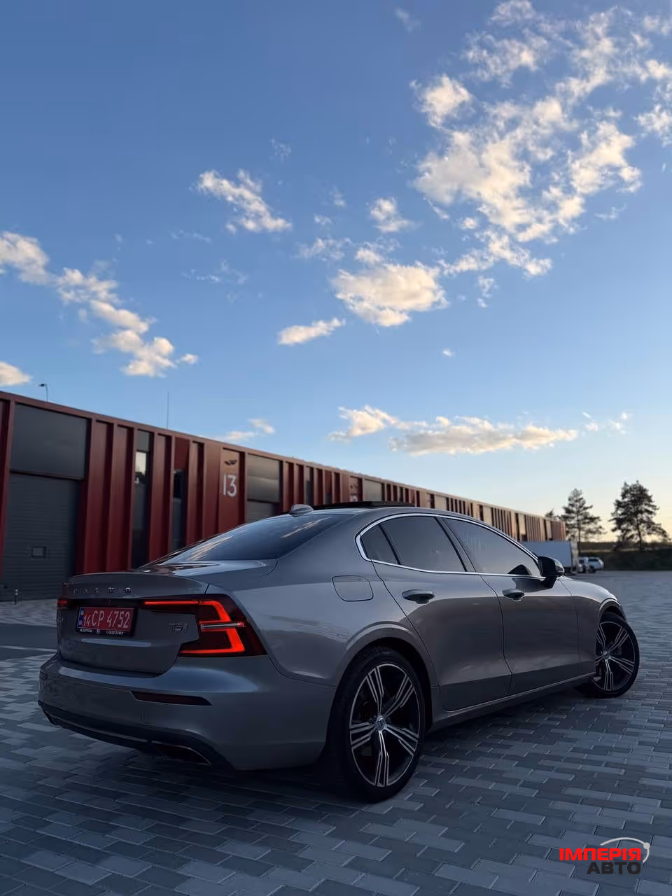 Volvo S60 - фото 3