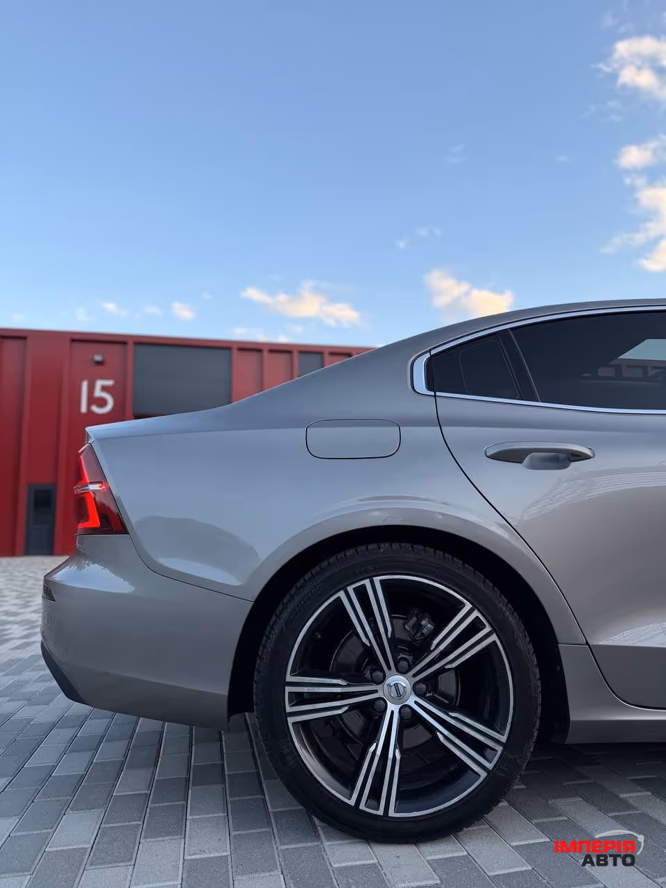Volvo S60 - фото 18