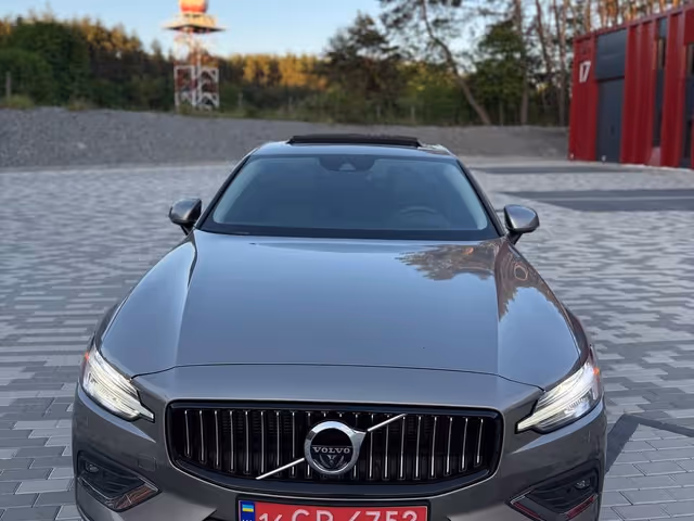 Volvo S60 - фото 5