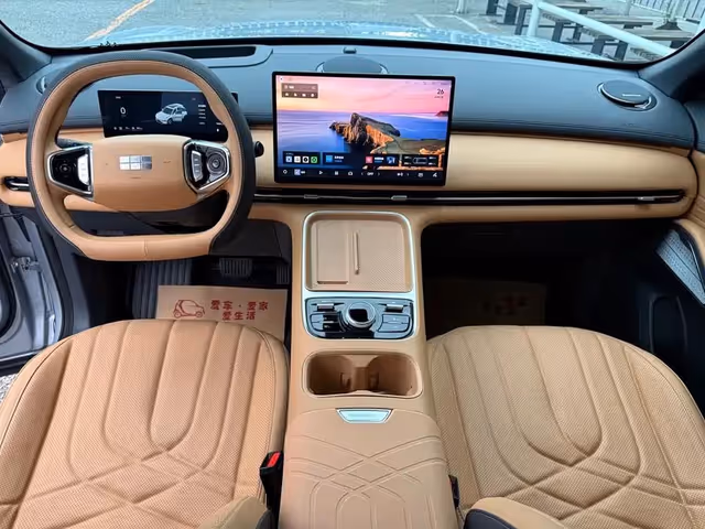 Geely Galaxy Starship 7 - фото 4