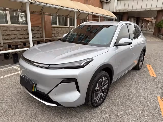 Geely Galaxy Starship 7 - фото 1