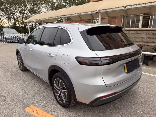 Geely Galaxy Starship 7 - фото 3