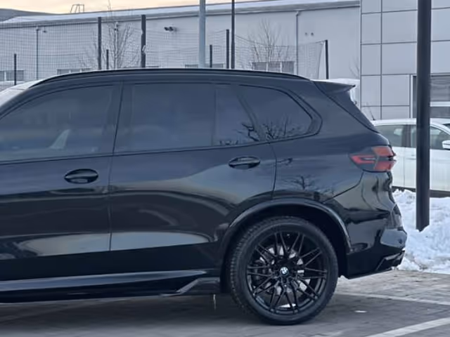 BMW X5 - фото 3