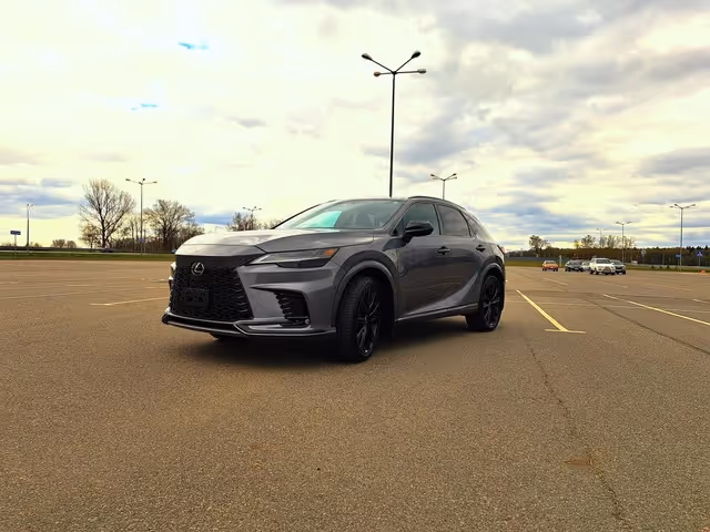 Lexus RX - фото 1