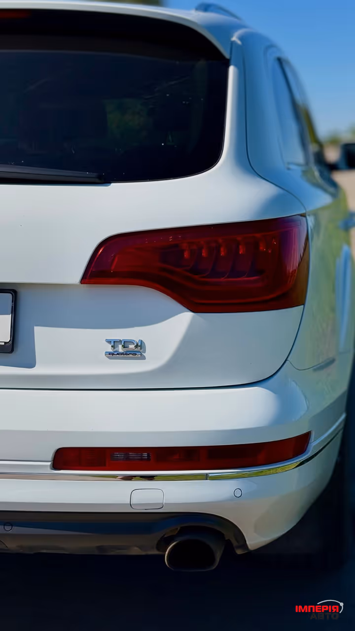 Audi Q7 - фото 6