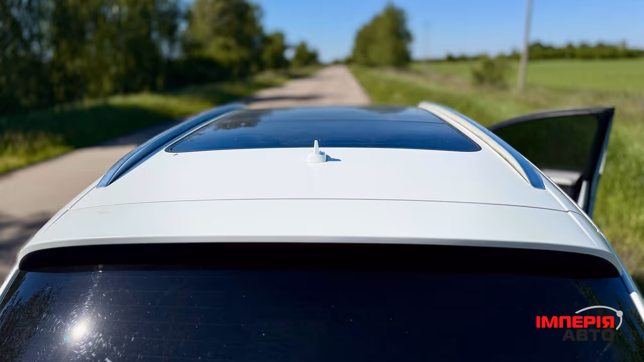 Audi Q7 - фото 8