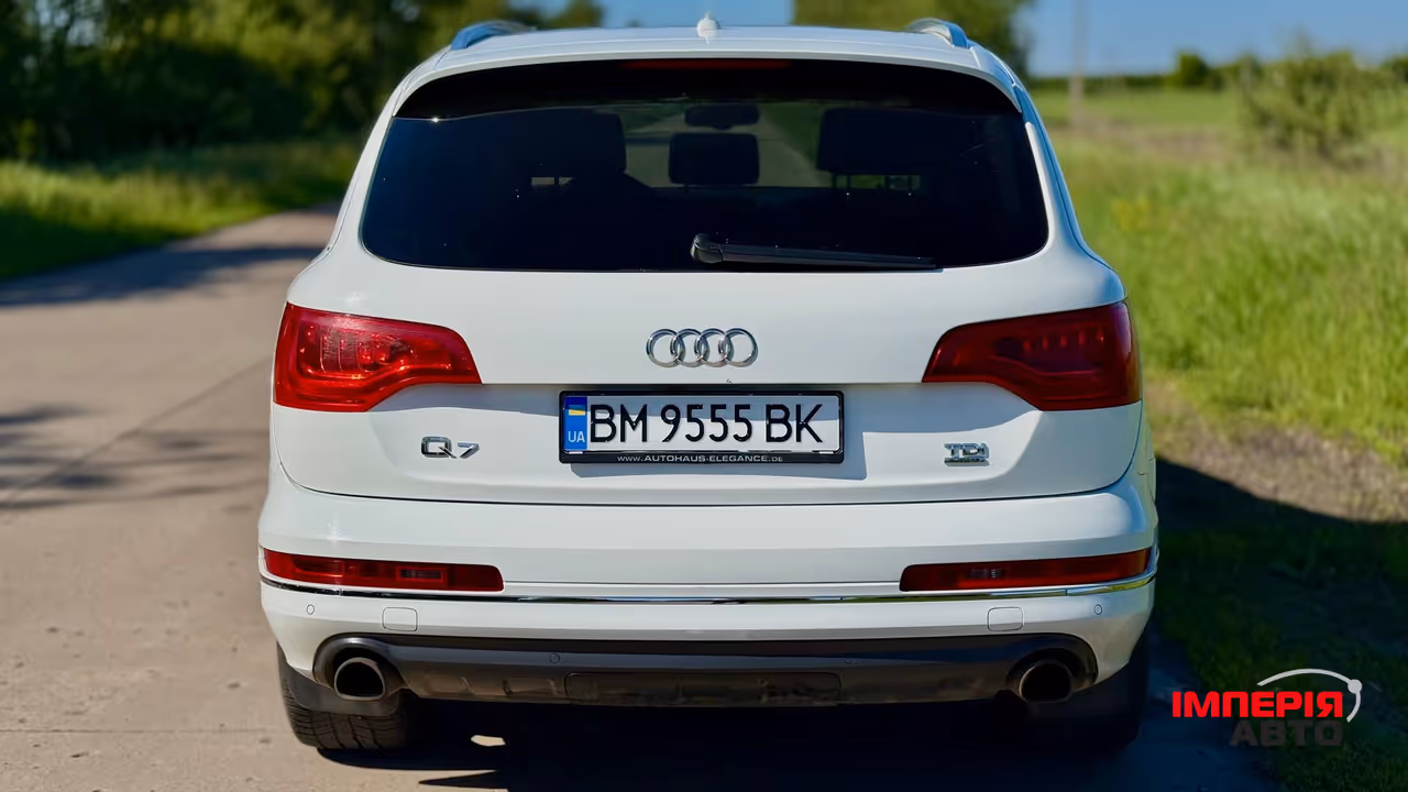 Audi Q7 - фото 5