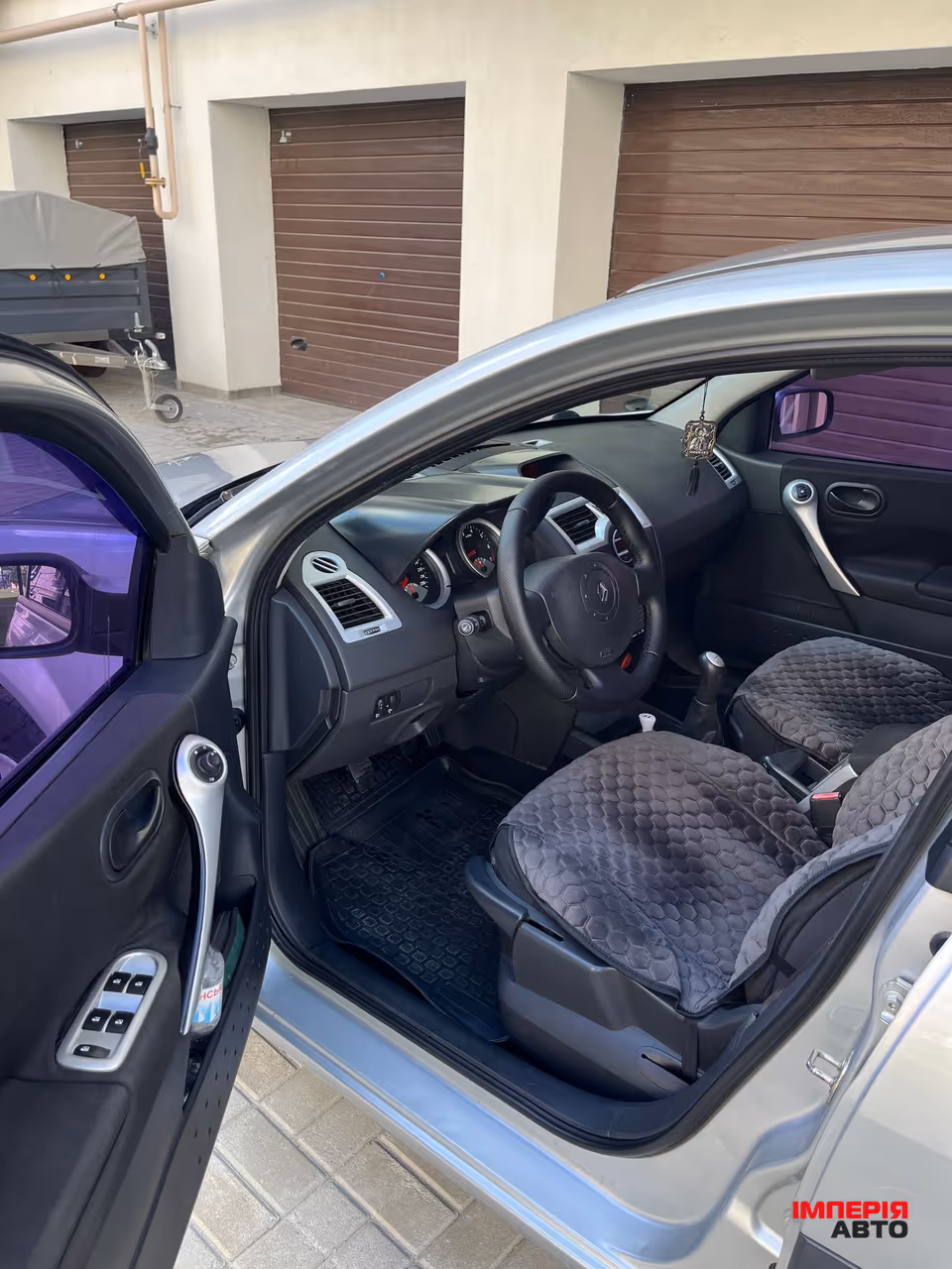 Renault Megane - фото 10