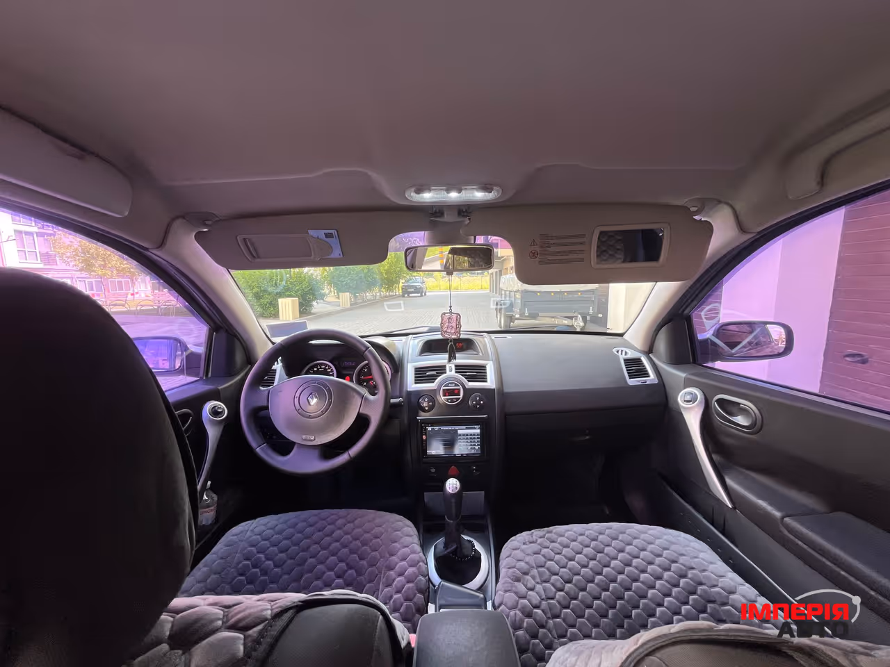 Renault Megane - фото 11
