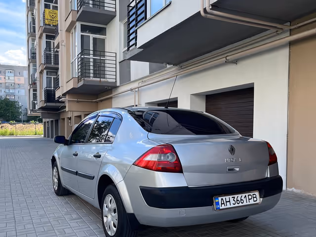 Renault Megane - фото 5