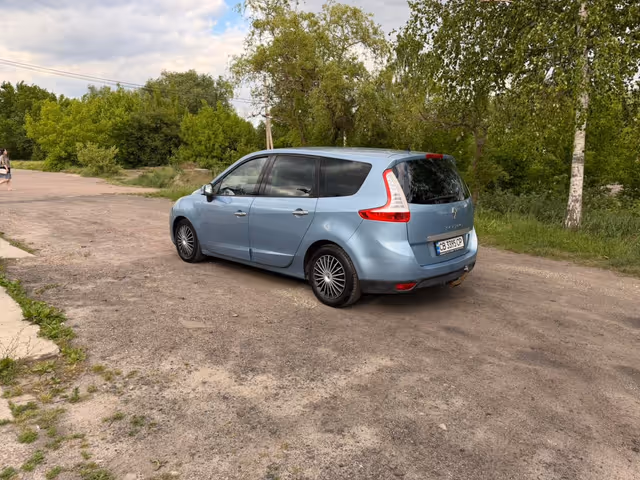 Renault Megane - фото 4