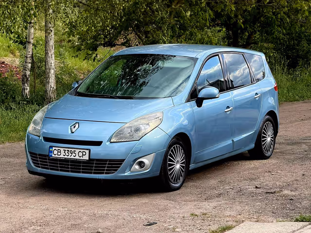 Renault Megane - фото 2