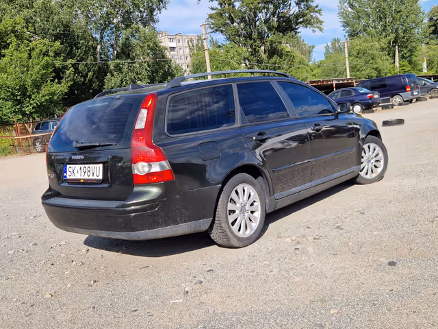 Volvo V50 - фото 4