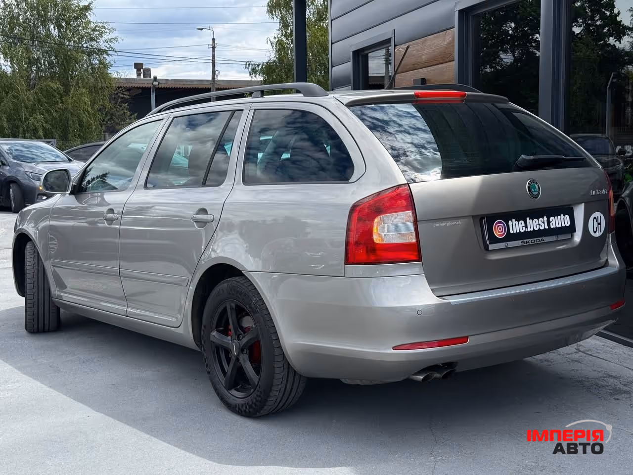 Skoda Octavia - фото 4