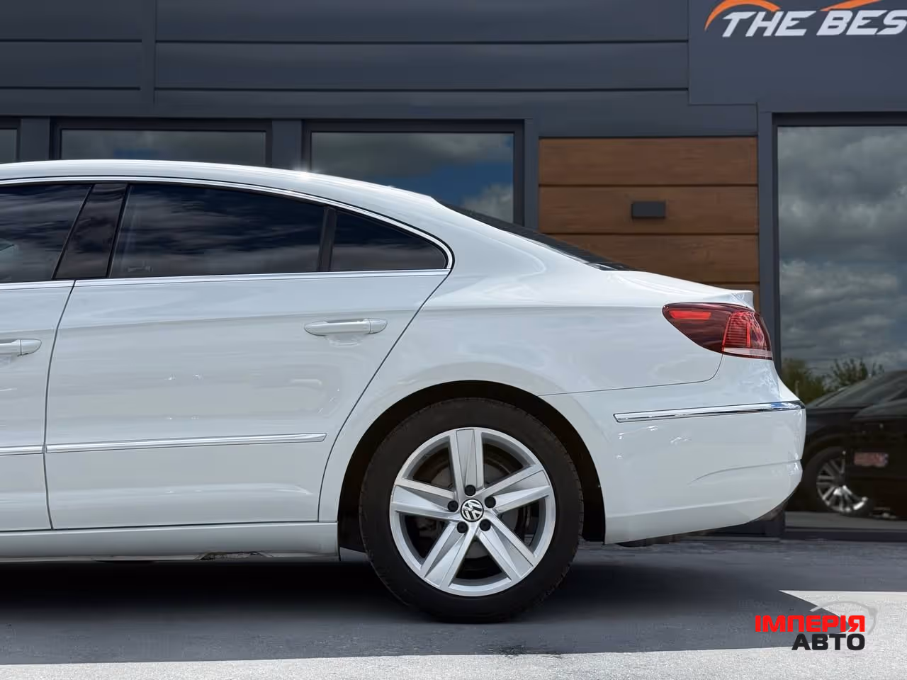 Volkswagen Passat CC - фото 9