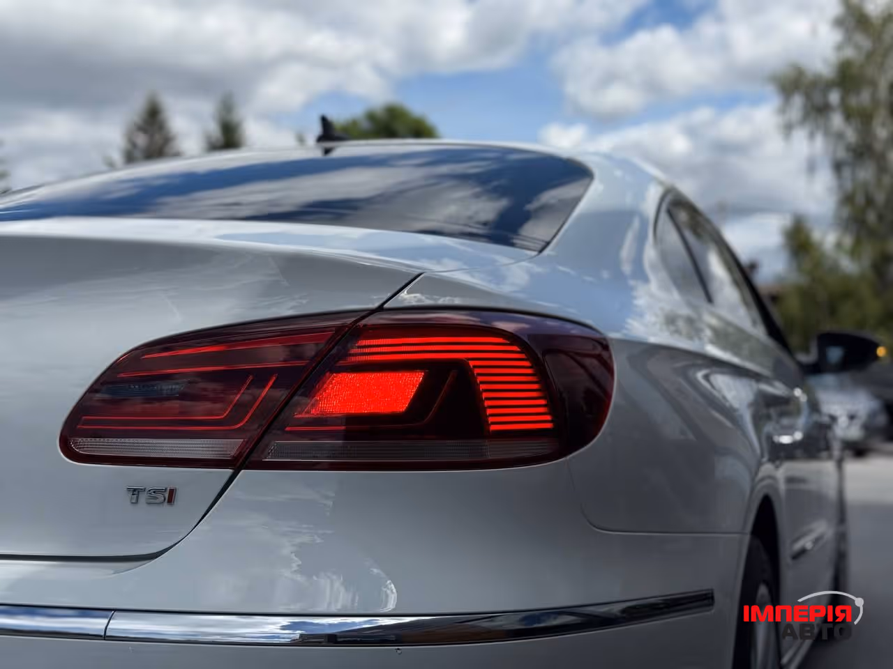Volkswagen Passat CC - фото 13