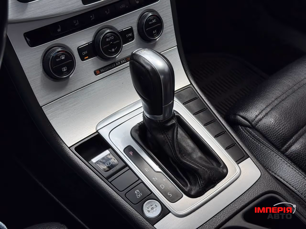 Volkswagen Passat CC - фото 29
