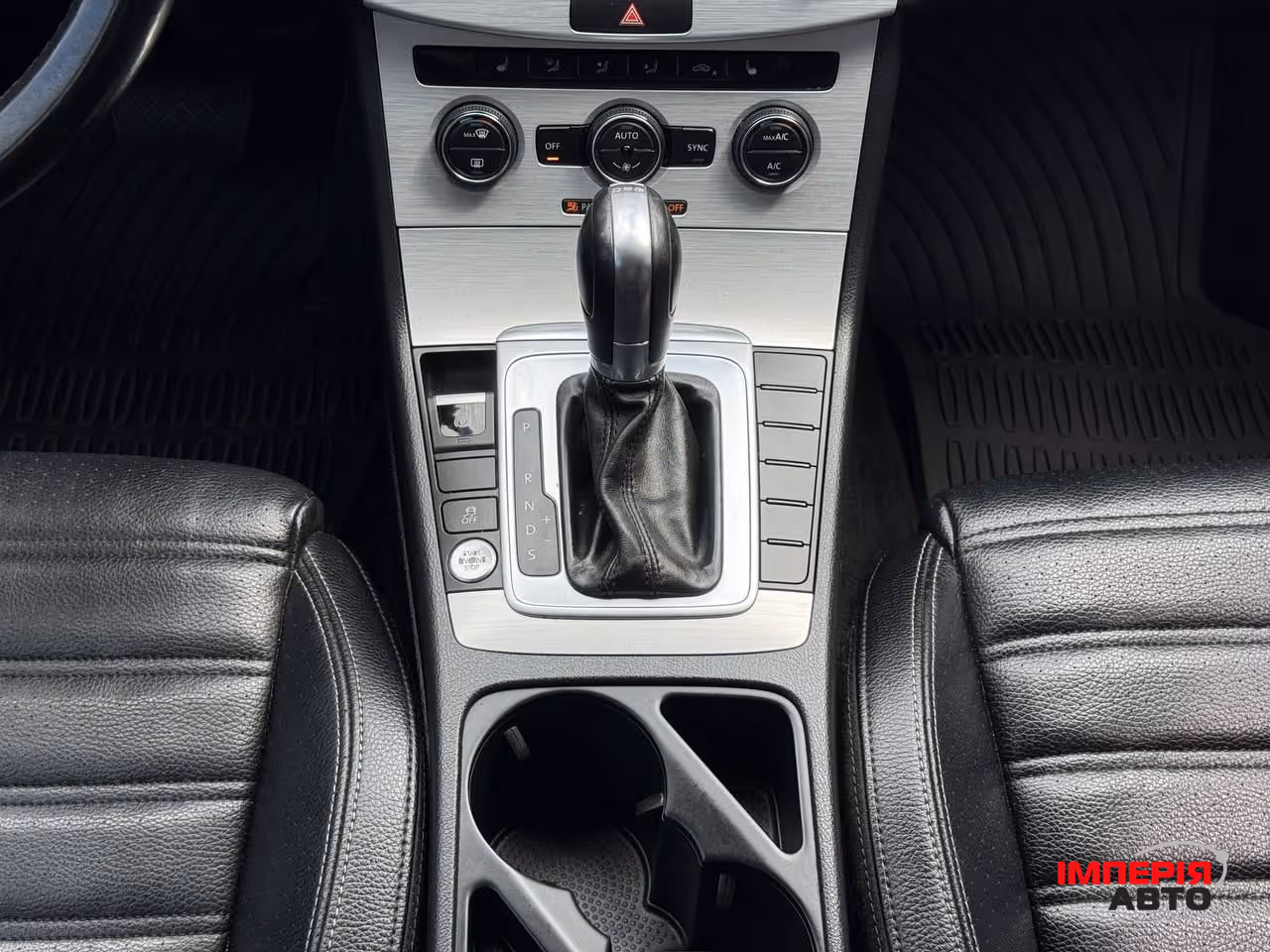 Volkswagen Passat CC - фото 38