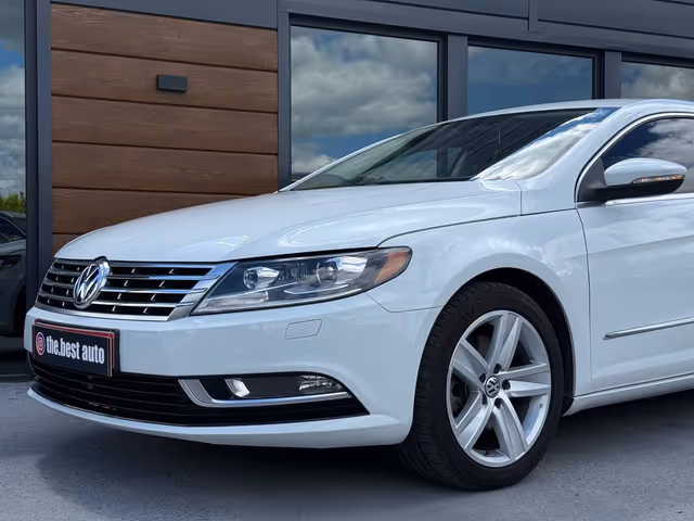 Volkswagen Passat CC - фото 3