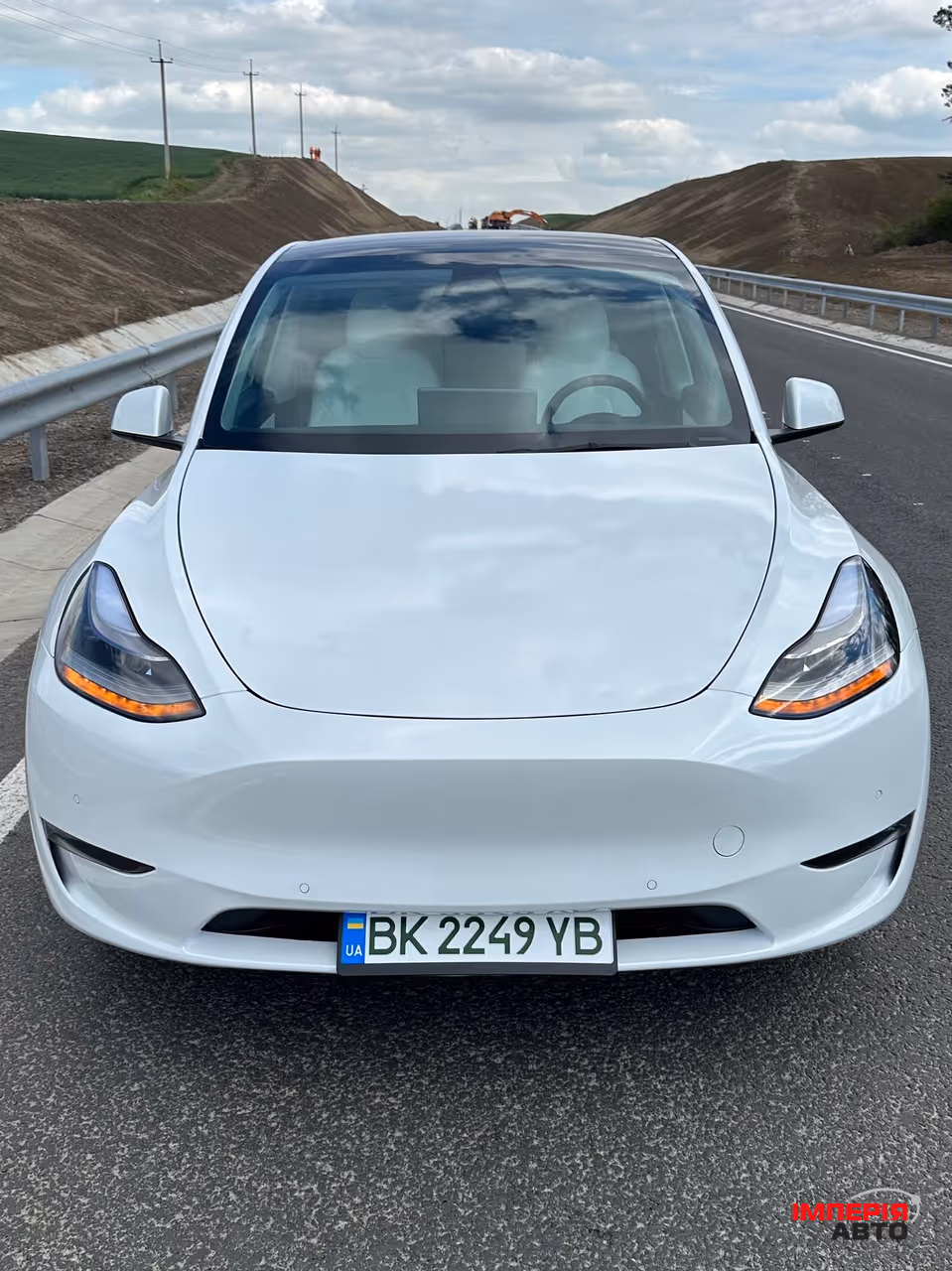 Tesla Model Y - фото 5